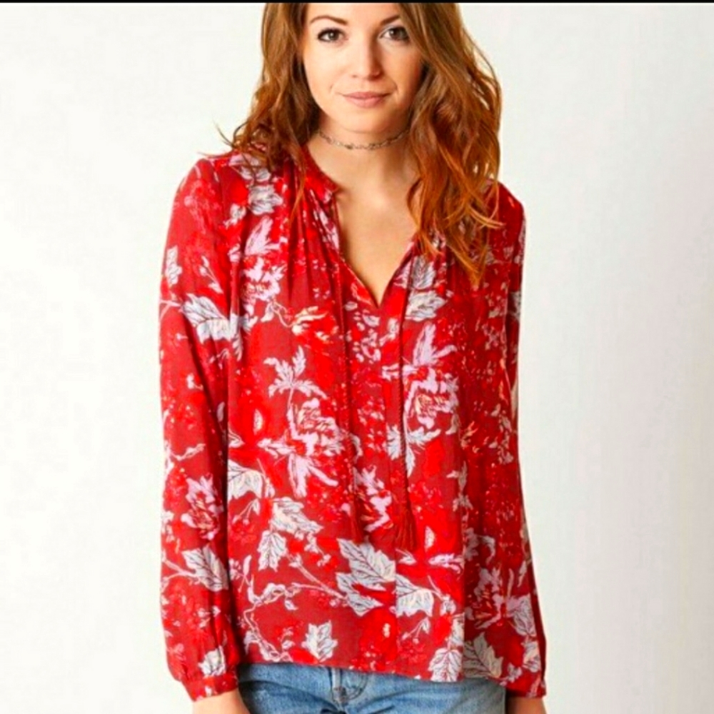 🆕 Lucky Brand red long-sleeve top, size M